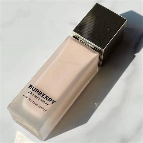 รองพื้น burberry|Burberry beyond wear perfecting.